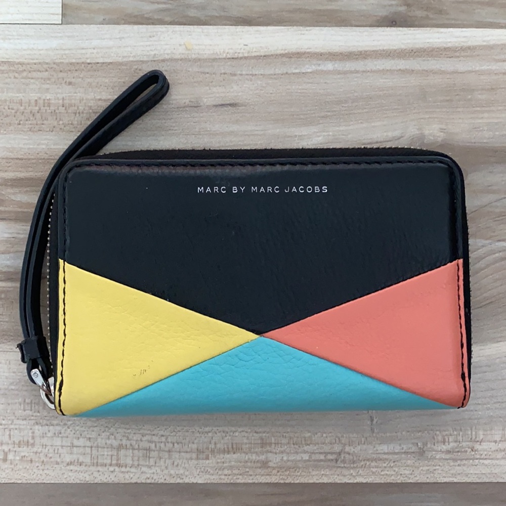 ❤️ Marc by Marc Jacobs Color Block Zipper Wallet